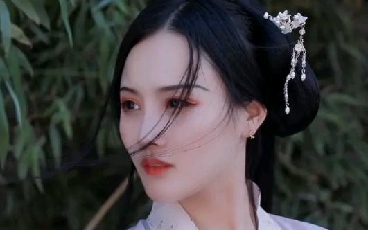 哪位朋友有鱼兮汐全部资料?